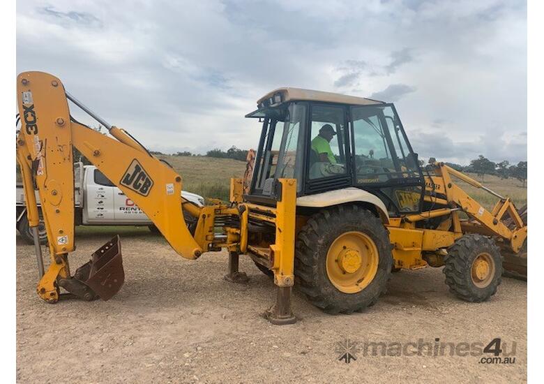 Used 2005 jcb JCB 3CX With Quick release 4 in 1 bucket flipover forks