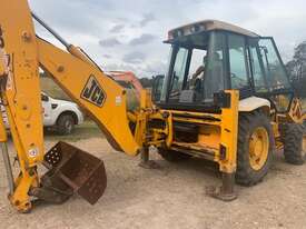 JCB 3CX With Quick release 4 in 1 bucket, flipover forks, extender hoe, quick hitch and 3 buckets - picture2' - Click to enlarge