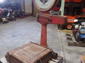 VINTAGE INDUSTRIAL SCALES - picture1' - Click to enlarge