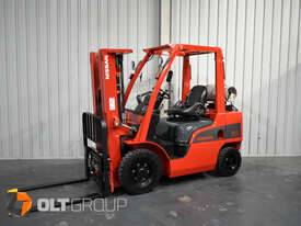 Nissan 2.5 Tonne Forklift 4.3m Container Mast 2016 Model Sideshift Fork Positioner LPG EFI - picture1' - Click to enlarge