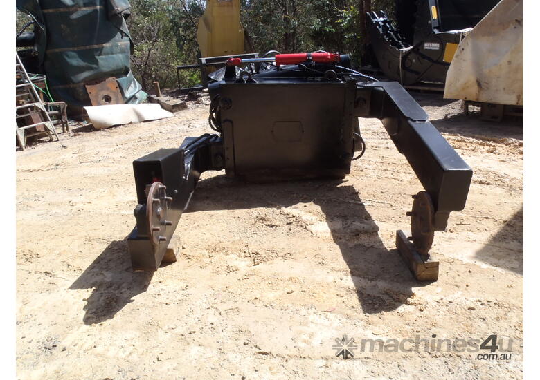 caption JEC Tyre Handler TH2300