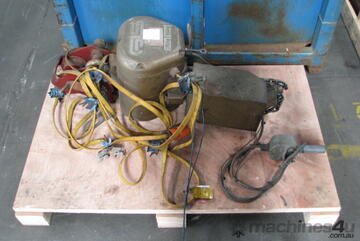 750kg/1500kg Electric Chain Hoist with Trolley - GIS 150/2