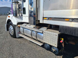 Kenworth T409SAR Tipper Truck - picture1' - Click to enlarge