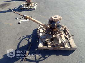 CONCRETE TROWEL MACHINE - picture0' - Click to enlarge