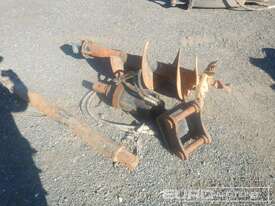 Auger to suit Excavator, 1500mm Extention Bar, Centers 260mm, Ears 160mm, Pins 45mm - picture2' - Click to enlarge