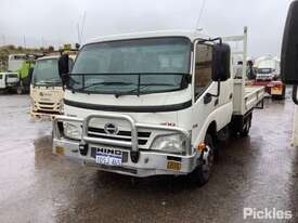 2011 Hino 300 716 - picture0' - Click to enlarge