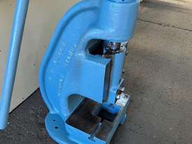 AP Lever 6ton Fly Press - picture0' - Click to enlarge