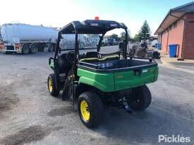 2018 John Deere XUV560E - picture2' - Click to enlarge