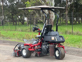 Toro 3320 Triflex Hybrid  Golf Greens mower Lawn Equipment - picture1' - Click to enlarge