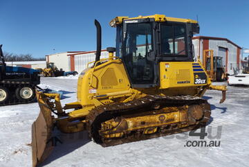 2016 Komatsu D39EX-24 4,000 hrs 2016 Komatsu D39EX-24 4,000 hrs