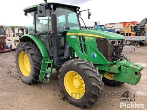 2014 John Deere 6090MC