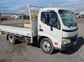 Hino U305 - picture0' - Click to enlarge