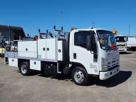 Isuzu NPR400 - picture0' - Click to enlarge