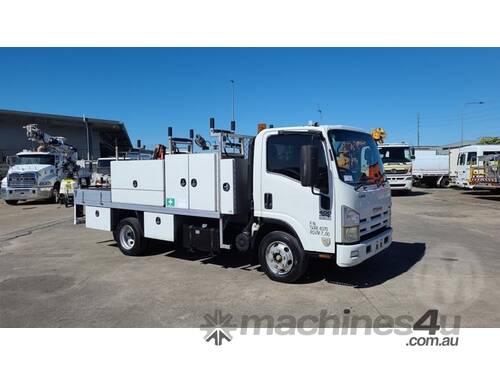 Isuzu NPR400