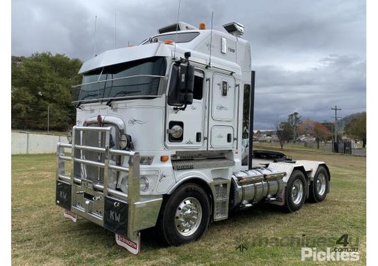 Buy Used Kenworth 2014 Kenworth K200 Series Sleeper Cab Trucks in ...