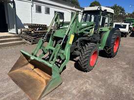 Fendt 275 S Tactor with Loader - picture0' - Click to enlarge