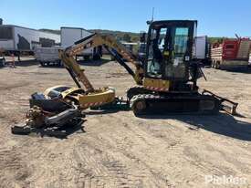 Caterpillar 305.5D Rubber Tracked Excavator - picture2' - Click to enlarge