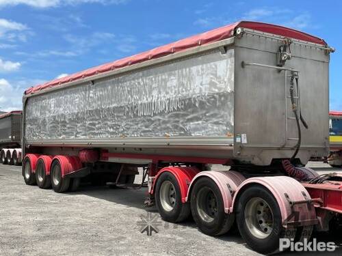 Buy Used 2008 Byrne 2008 Byrne Tri Axle Trailer Tri Axle Tipping B ...