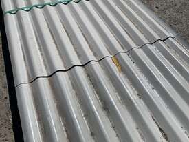 Quantity of Roofing Sheets - picture0' - Click to enlarge