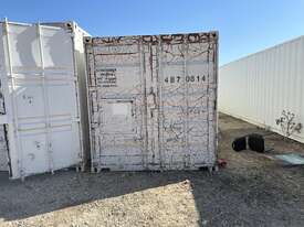 40ft Shipping  container - picture0' - Click to enlarge