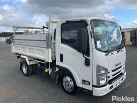 2018 Isuzu NLR Tipper - picture0' - Click to enlarge