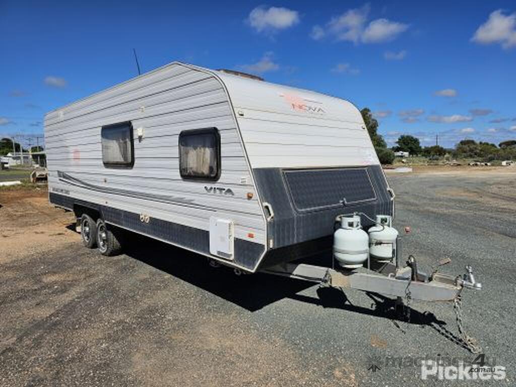 Buy Used 2014 nova 2014 Nova Vita Tandem Axle Caravan Caravans in