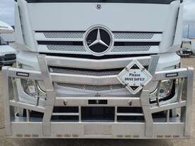 Mercedes-Benz Actros - picture1' - Click to enlarge