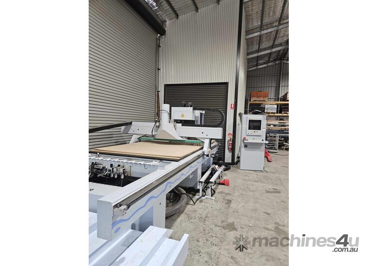 caption 2010 HOMAG Vantage 25L CNC Flatbed Routing Machine 3600 x 1800 - No Feed Table