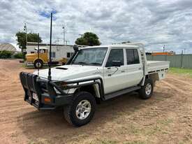 2014 TOYOTA LANDCRUISER GXL UTE - picture1' - Click to enlarge