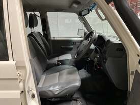 2017 Toyota Landcruiser Workmate Diesel - picture2' - Click to enlarge