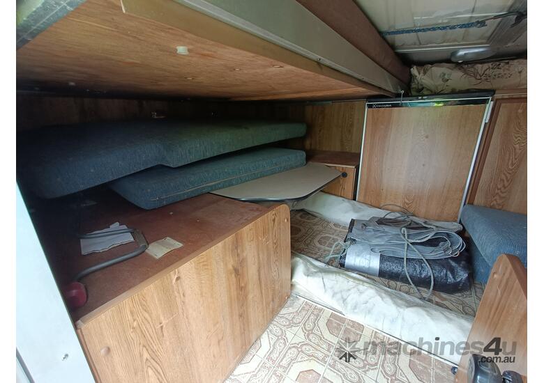 Buy Used jayco Jayco Jaydove poptop Caravan Caravans in , - Listed on ...