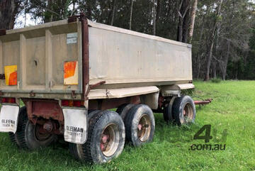 (7502) 1996 Gordy Super Dog (Batemans Bay, NSW)