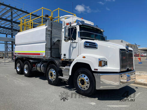 Western Star 4700 Water truck Truck