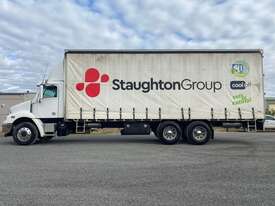 2015 Freightliner CL112-L Pantech Curtainsider - picture2' - Click to enlarge