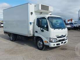 Hino 300 MK2 - picture0' - Click to enlarge