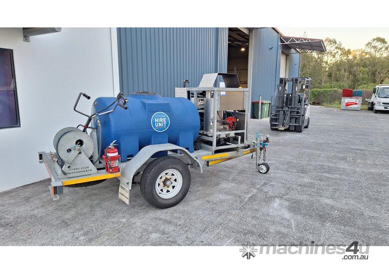 caption Conquest - Heavy Duty Pressure Washer Trailer With 1000L Tank and Boiler