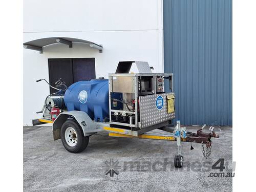 caption Conquest - Heavy Duty Pressure Washer Trailer With 1000L Tank and Boiler