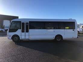 2015 Mitsubishi BE600 Rosa Bus - picture2' - Click to enlarge