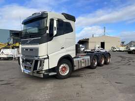 2019 Volvo FH700 8x6 Prime Mover - picture1' - Click to enlarge