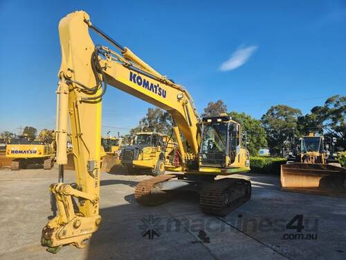 2017 KOMATSU PC200LC-8M0 Excavator