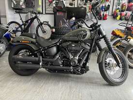 2021 Harley Davidson  Street Bob Petrol - picture0' - Click to enlarge