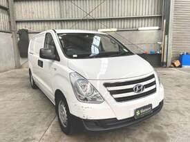 2017 Hyundai iLoad Van T/Diesel (Ex Council) - picture1' - Click to enlarge