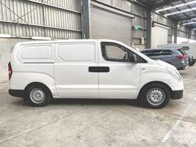 2017 Hyundai iLoad Van T/Diesel (Ex Council) - picture2' - Click to enlarge