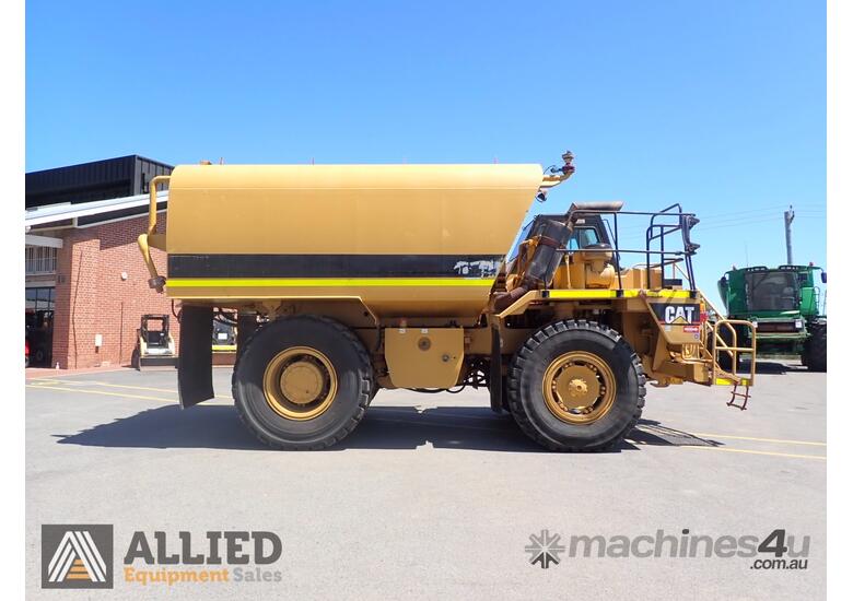 caption 1998 CATERPILLAR 769D OFF HIGHWAY WATER CART