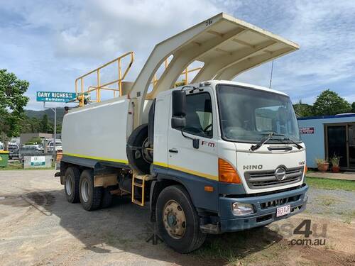 2010 Hino FM500 14,000ltr Tandem Mine Spec Water Truck