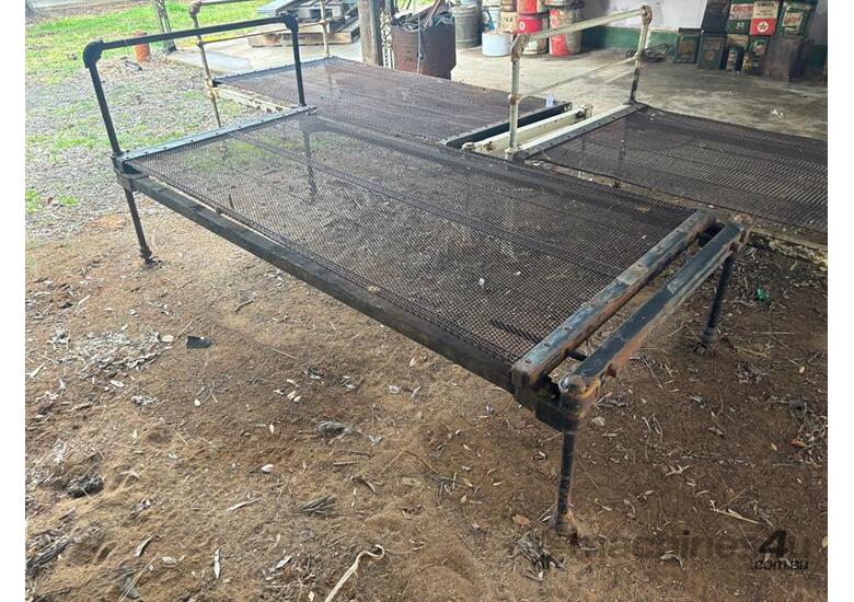 caption QTY X 3 ANTIQUE SHEARERS BEDS