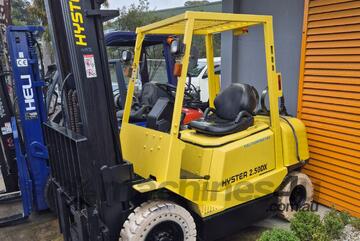 ACTIVE FORKLIFTS - Hyster 2.5 Ton Forklift | LPG | 6M Height | Side Shift included ACTIVE FORKLIFTS - Hyster 2.5 Ton Forklift | LPG | 6M Height | Side Shift included