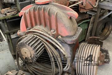 LOT #102 Reduction Box and Motor