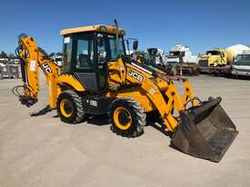 JCB 2CX 4WS 4x4 Backhoe/Loader - picture0' - Click to enlarge