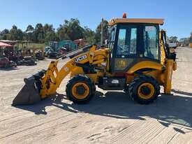 JCB 2CX 4WS 4x4 Backhoe/Loader - picture2' - Click to enlarge